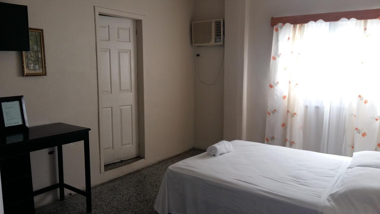 Hotel Casa Marina La Ceiba Eksteriør billede