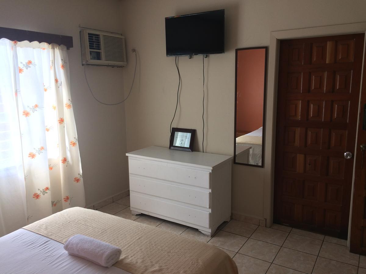 Hotel Casa Marina La Ceiba Eksteriør billede
