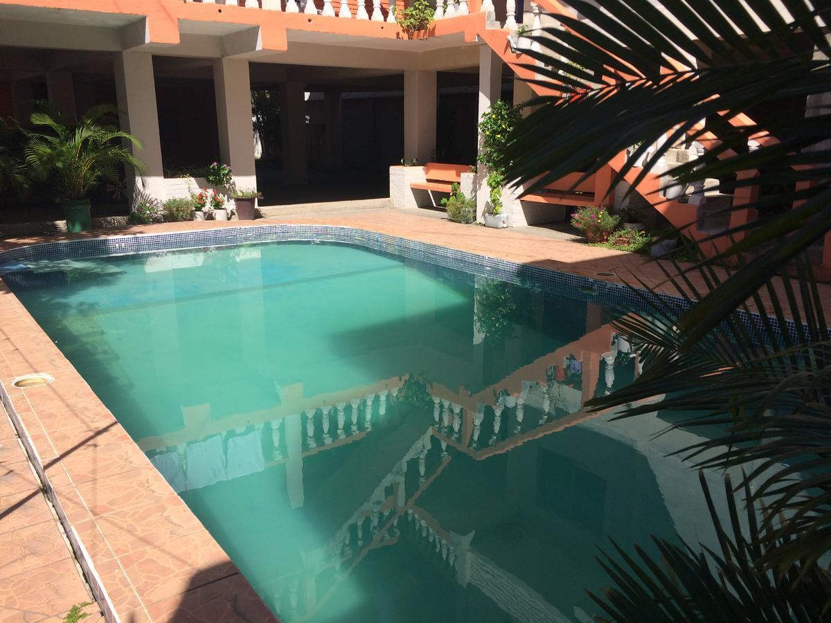 Hotel Casa Marina La Ceiba Eksteriør billede